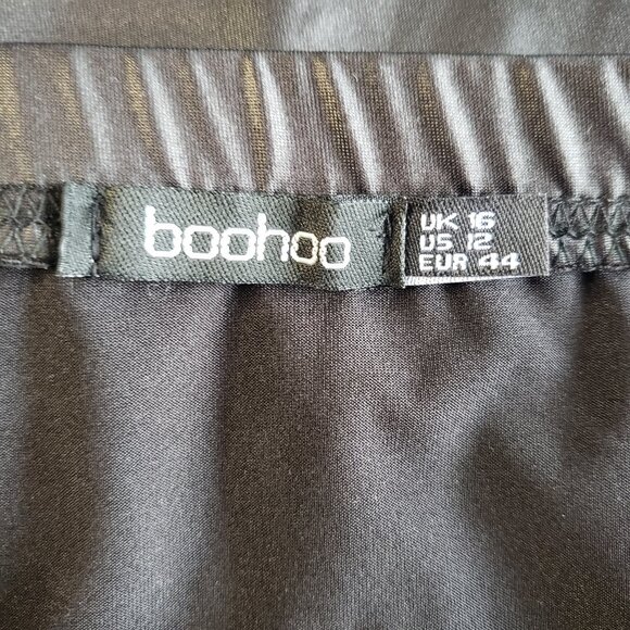 Black Leather Look Slinky Thin and Stretchy Skirt - Picture 4 of 9